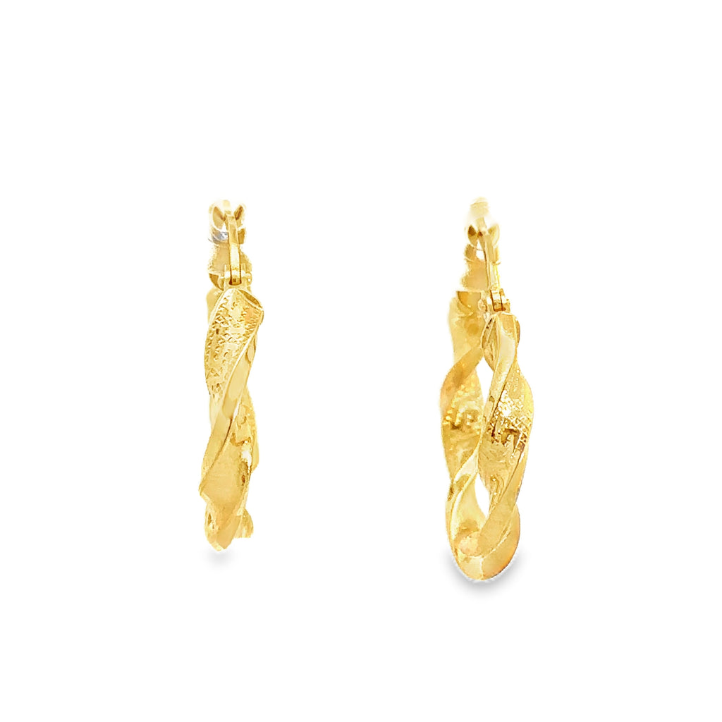 Melioraé Yellow Gold  Loop Twisted DiaCut