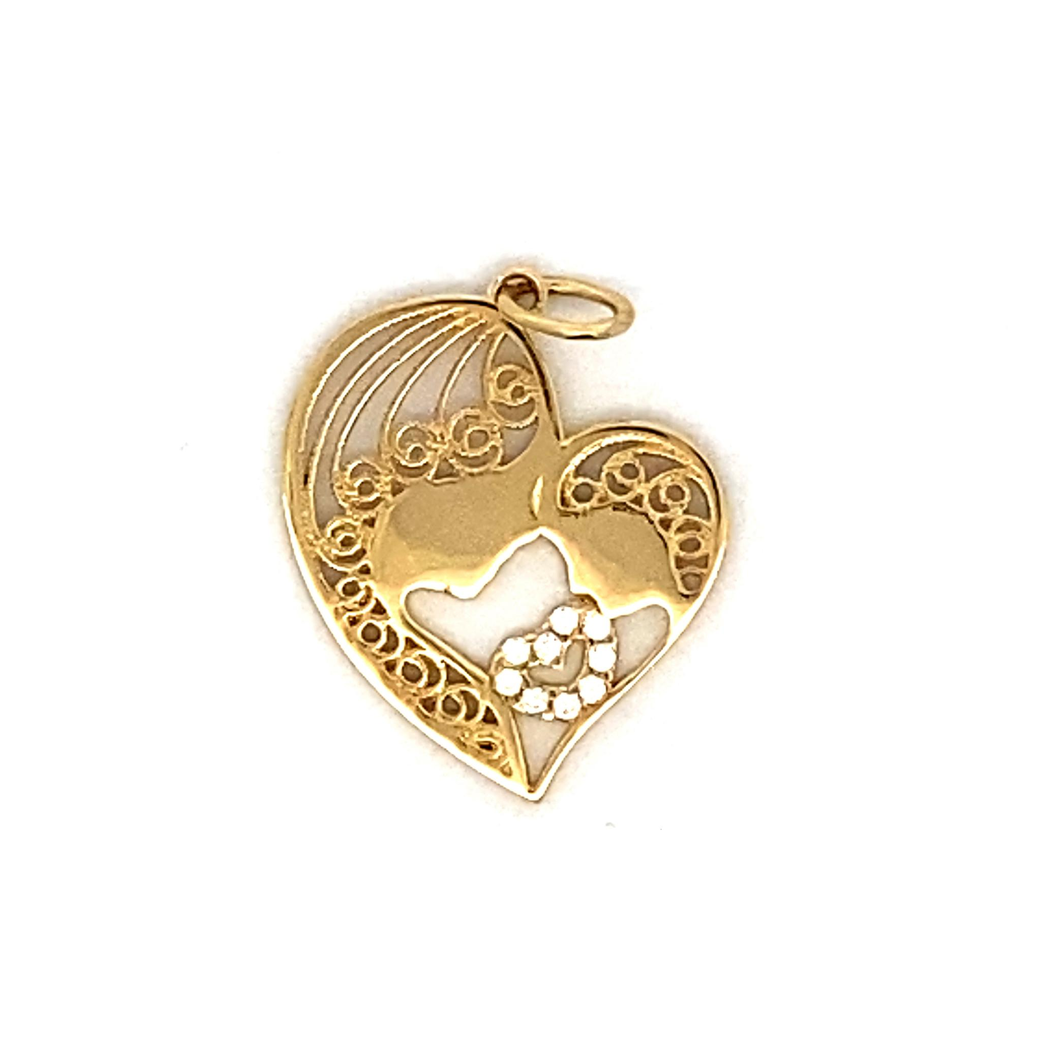 Lusia 18 Karat Yellow Gold Motherchild with Heart Pendant