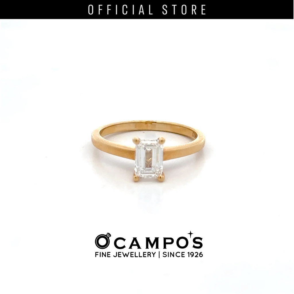 Viéne Lab-grown Emerald cut Engagement Ring