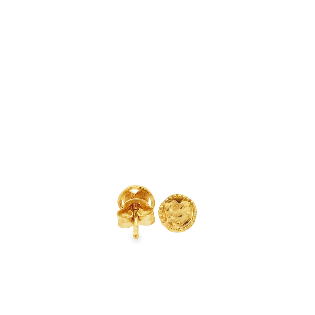 Andria 18 Karat Yellow Gold Stud Earring Round With Heart Diamond Cut Design