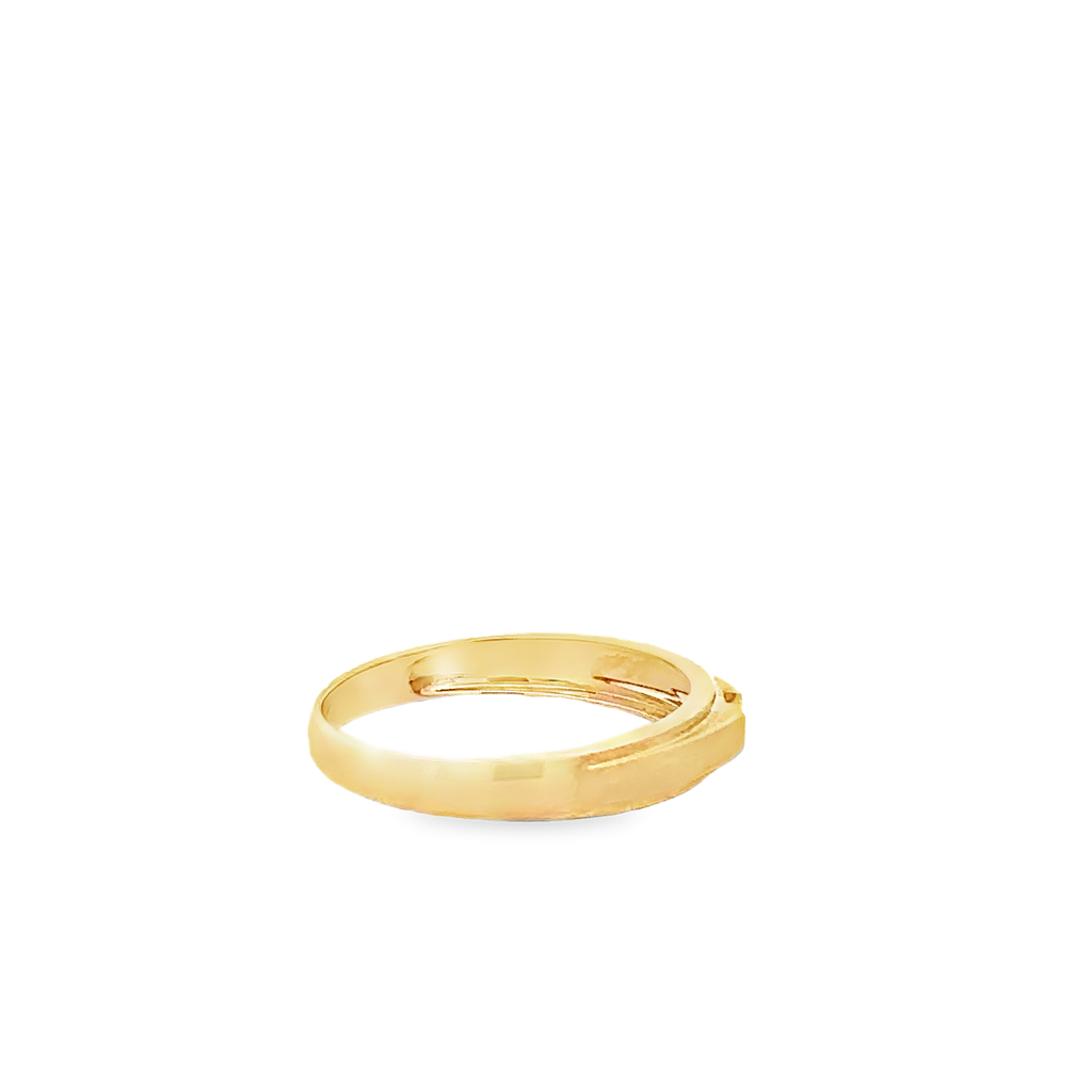 Acantha 18 Karat Yellow Gold Wedding Ring 1 Diamond - .031 Carat  S-5.5