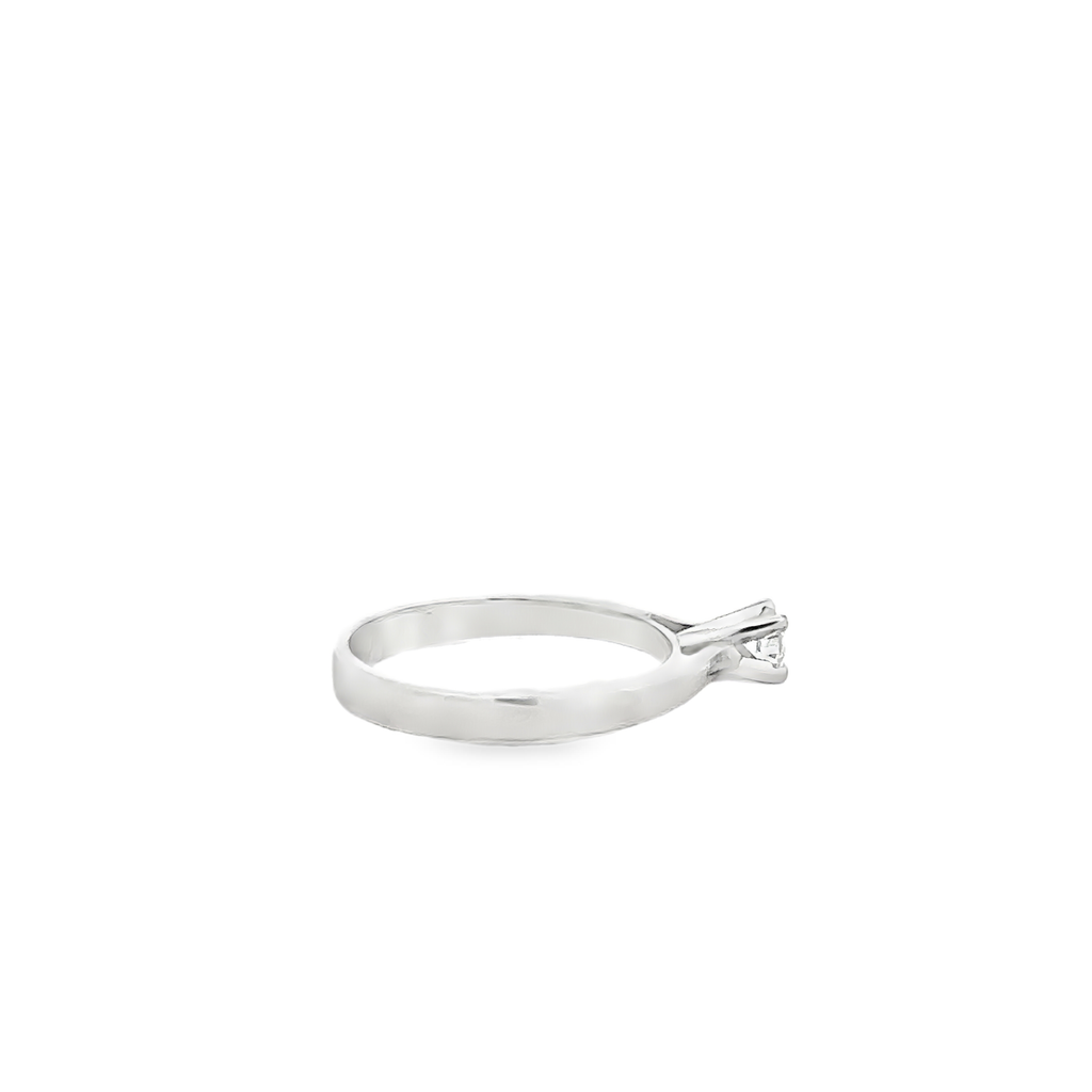 Ionea 14 Karat White Gold Ring 1 Diamond - .15 Carat S-5.5