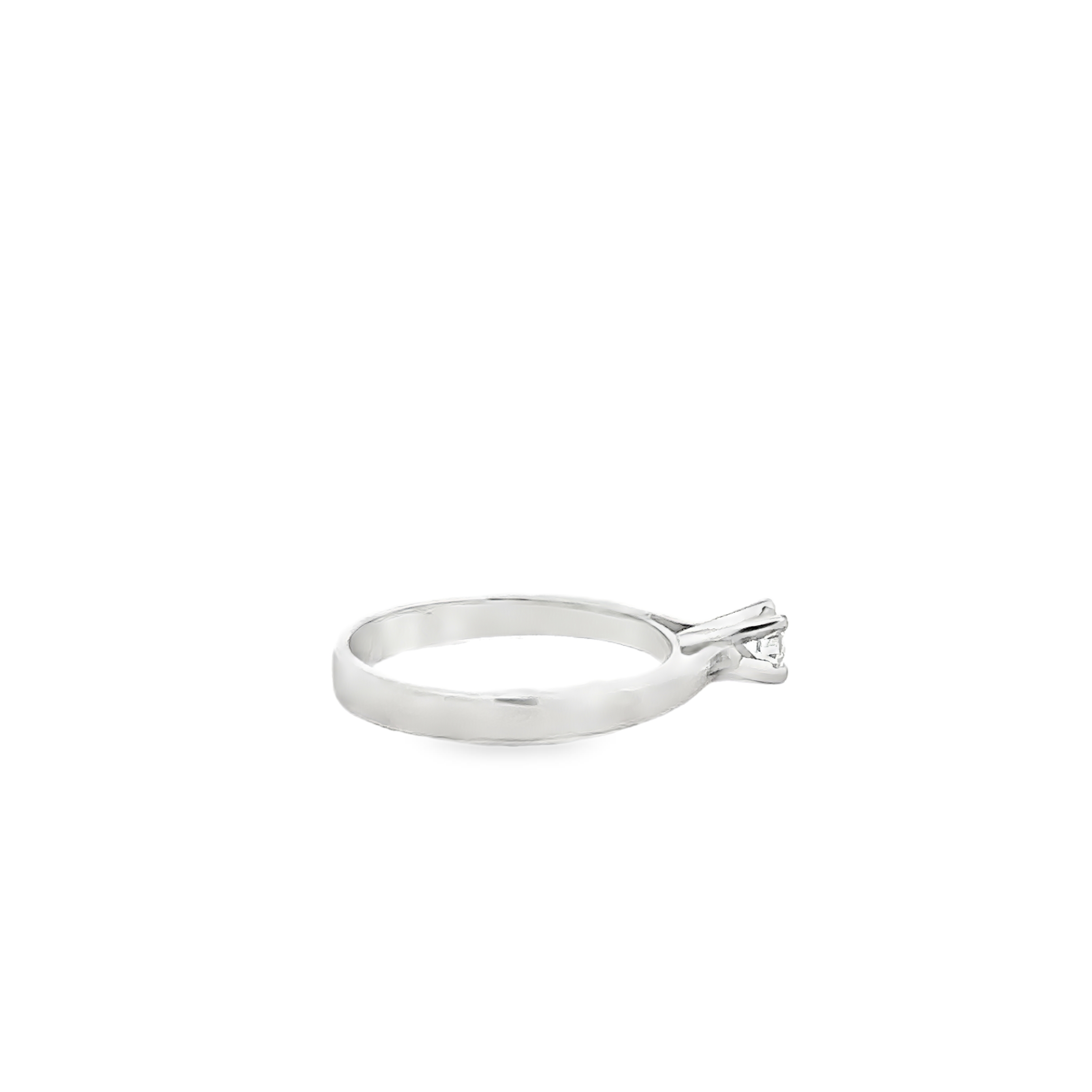 Ionea 14 Karat White Gold Ring 1 Diamond - .15 Carat S-5.5