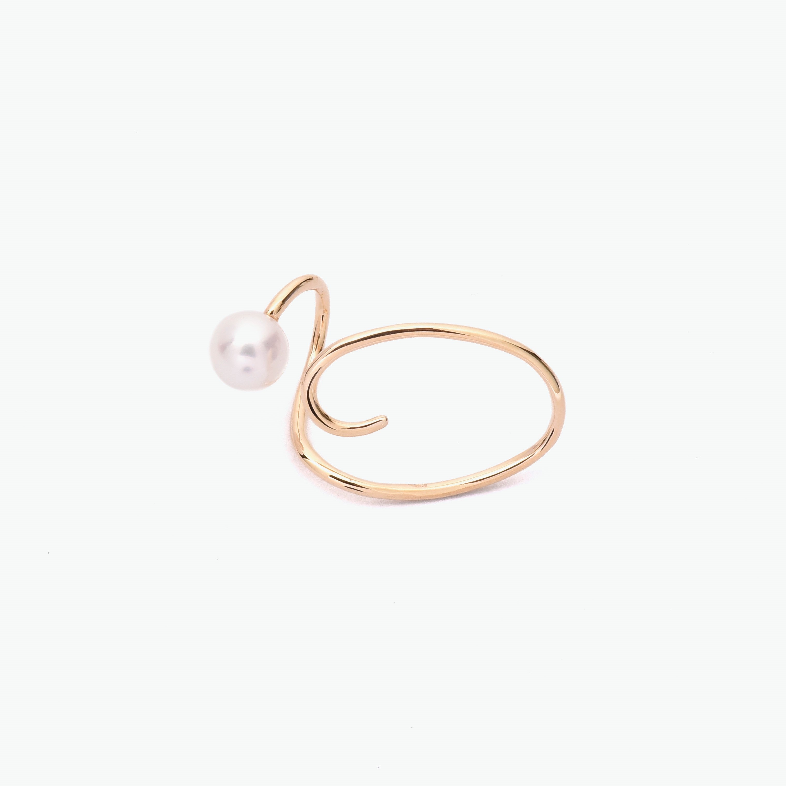 Fumiko 10k Yellow Gold Ear Cuff with Pearl | Ocampo's Fine Jewellery